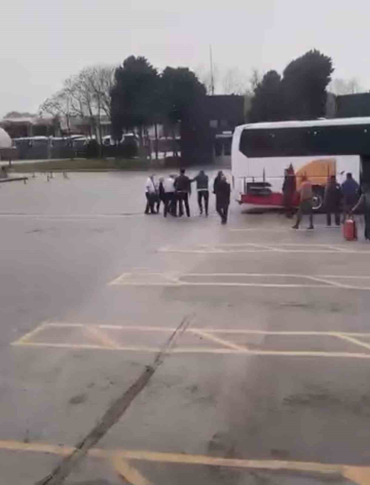 Bursa terminalinde yolcu ile şof&ouml;r kavgası
