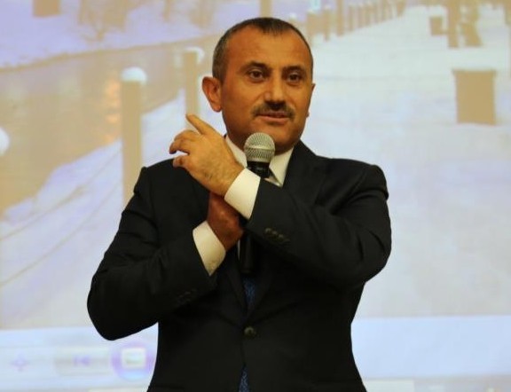 Tuncay Sonel&rsquo;in polisteki sorgusu s&uuml;r&uuml;yor
