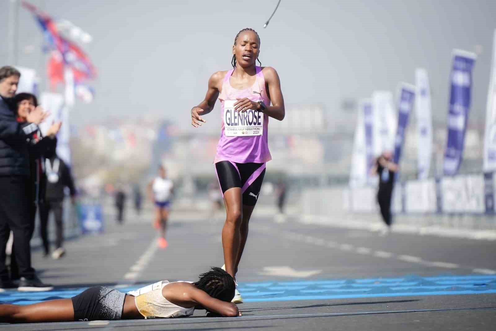 İstanbul Yarı Maratonu&rsquo;nu erkeklerde Alex Matata, kadınlarda Purity Gitonga kazandı
