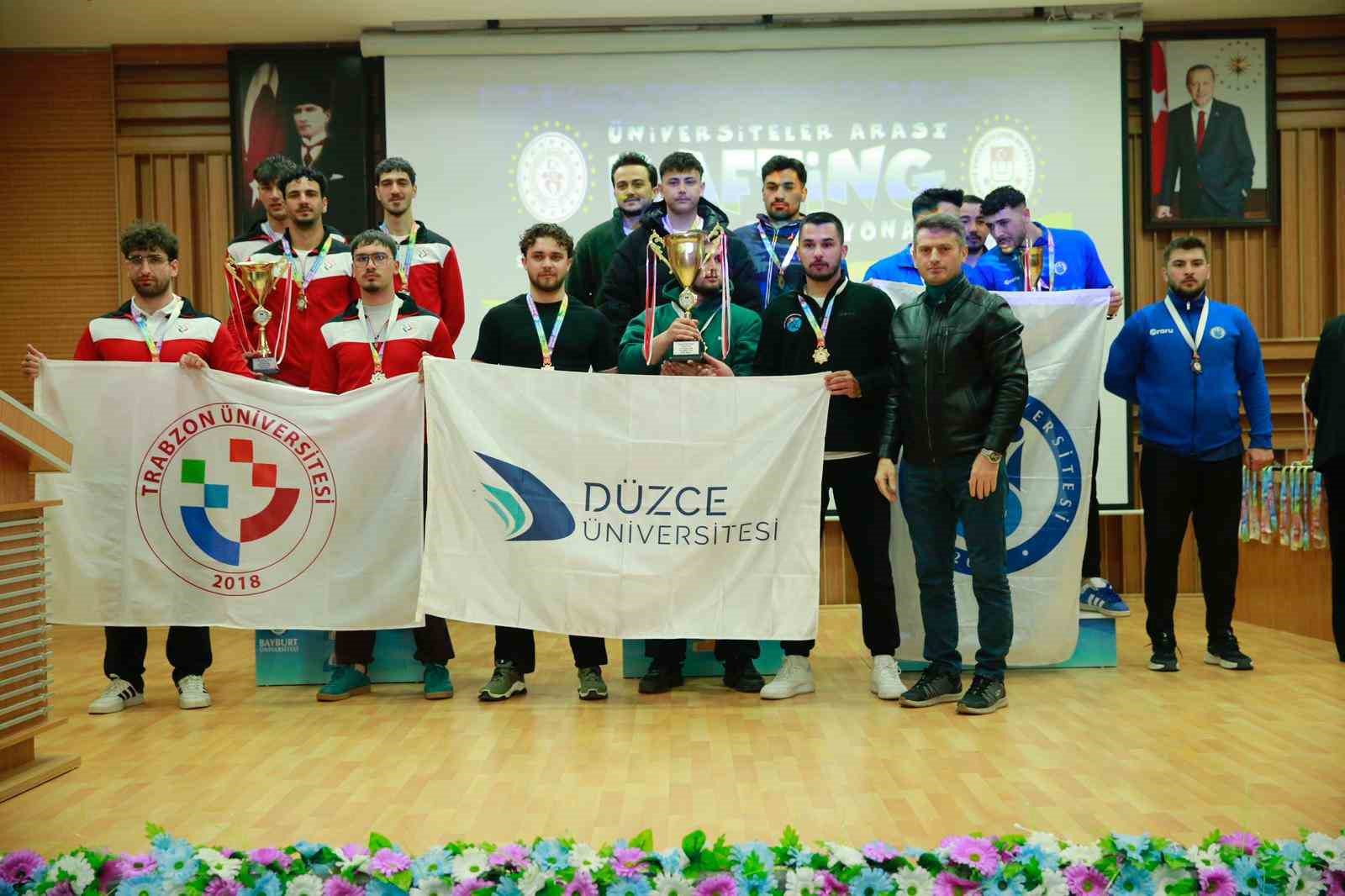 Bayburt&rsquo;ta 3 g&uuml;n s&uuml;ren rafting şampiyonasında şampiyonlar belli oldu
