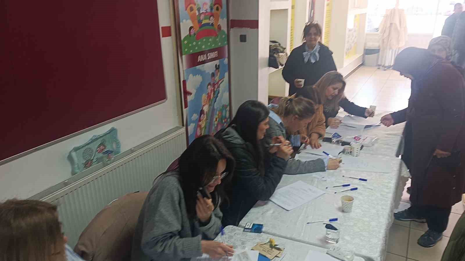 Yalova&rsquo;da yaşayan Bulgaristan vatandaşları sandık başında
