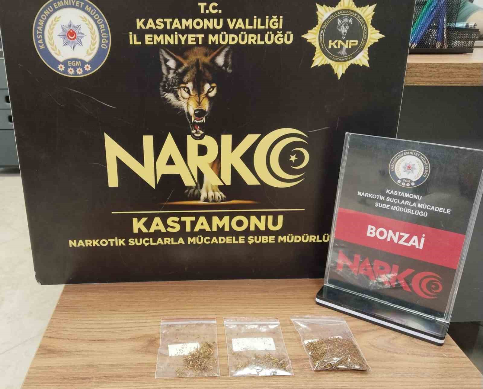 Kastamonu&rsquo;da uyuşturucu operasyonları: 6 g&ouml;zaltı
