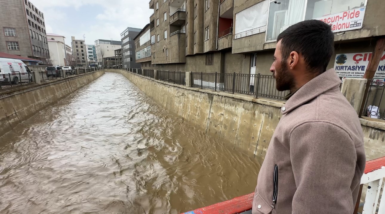 Y&uuml;ksekova&rsquo;da bereket taşkını: 10 yıl sonra gelen g&ouml;rsel ş&ouml;len
