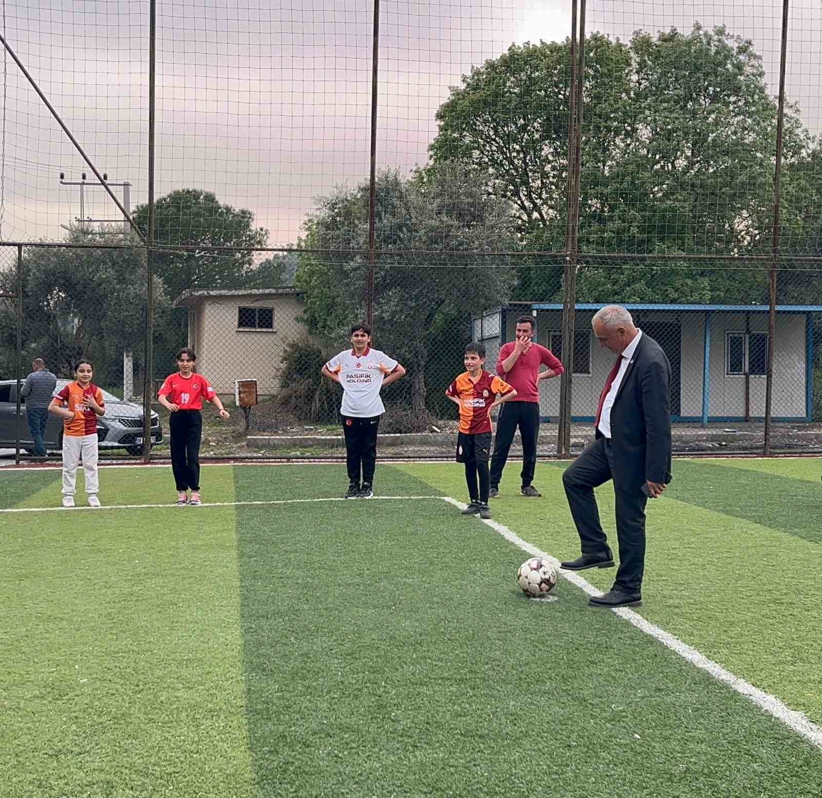 Sultanhisar Belediye Başkanı Yıldırımkaya: "&Ccedil;ocuklara telefon değil, fırsat verelim"
