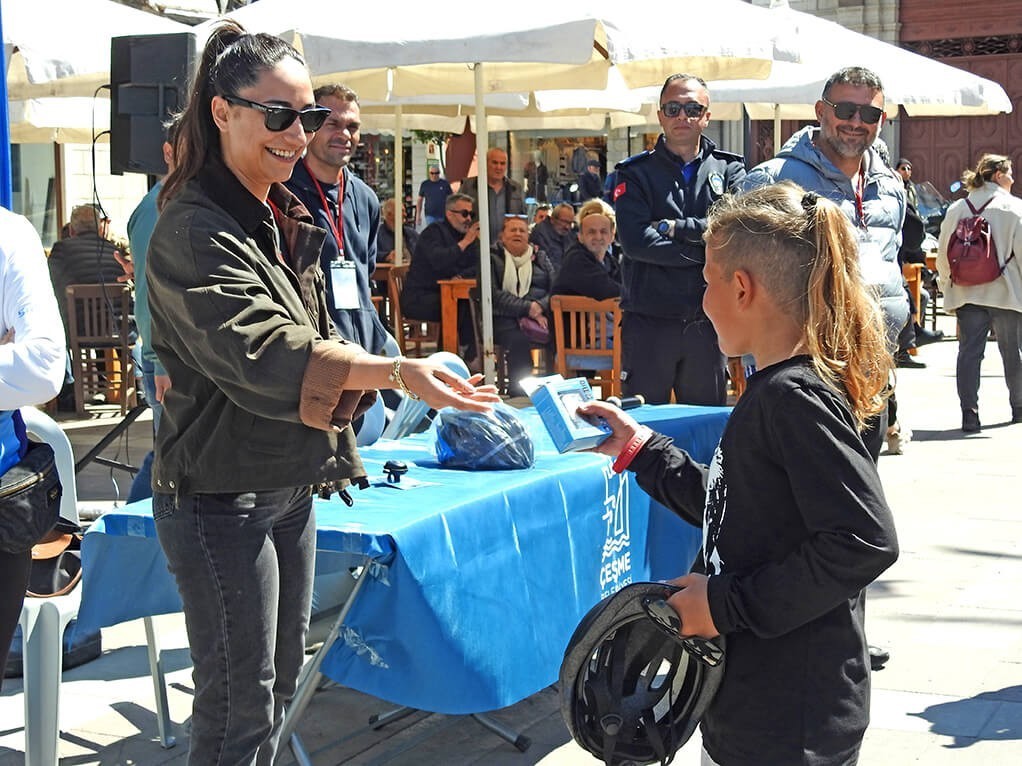 &Ccedil;eşme&rsquo;de pedallar, Aydın Apaydın anısına d&ouml;nd&uuml;
