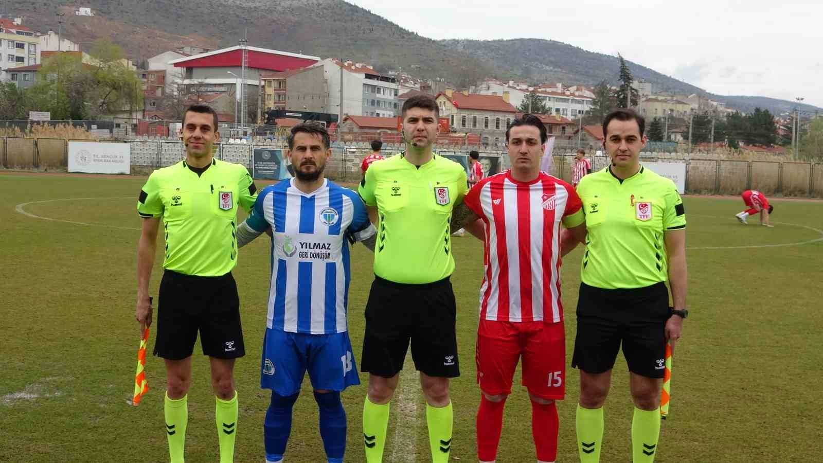 Gergin ge&ccedil;en ma&ccedil;ların kazananları Osmaneli takımları oldu
