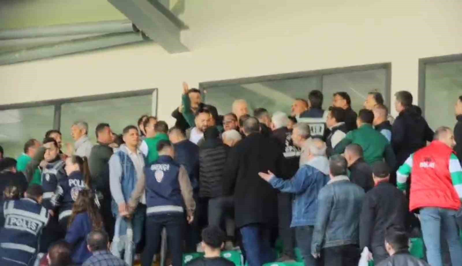 Muğlaspor - Şanlıurfaspor ma&ccedil;ının ardından ortalık karıştı
