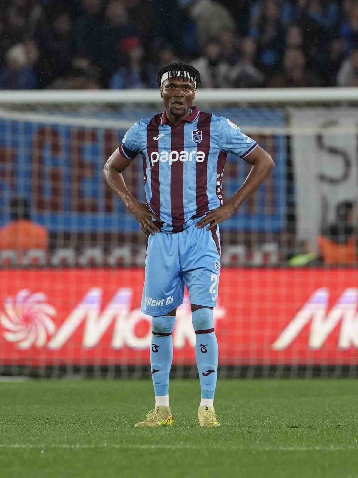 Trendyol S&uuml;per Lig: Trabzonspor: 0 - RAMS Başakşehir: 0 (İlk yarı)
