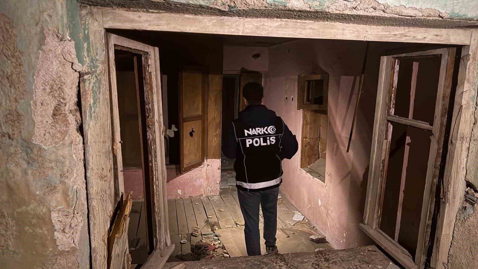 Konya&rsquo;da "Huzur-42/6" uygulamasıyla geniş kapsamlı denetim
