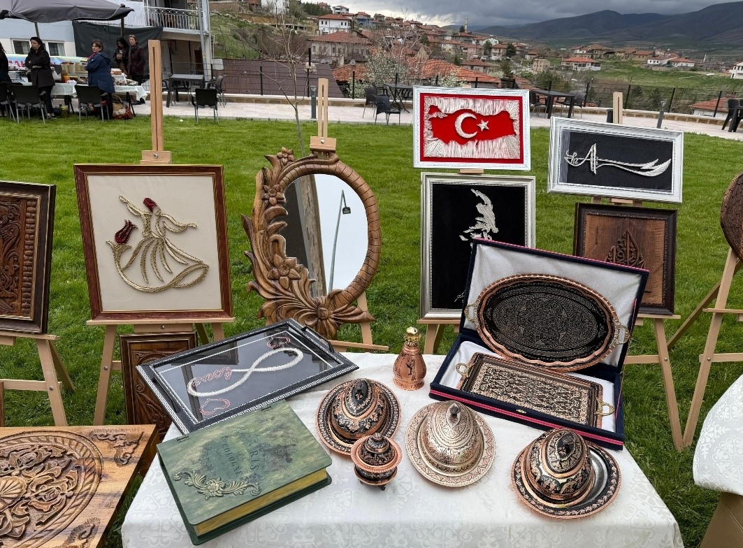 "Taştaki gizem, ruhtaki huzur’ 8 asırlık camide anlamlı etkinliğe ev sahipliği yaptı
