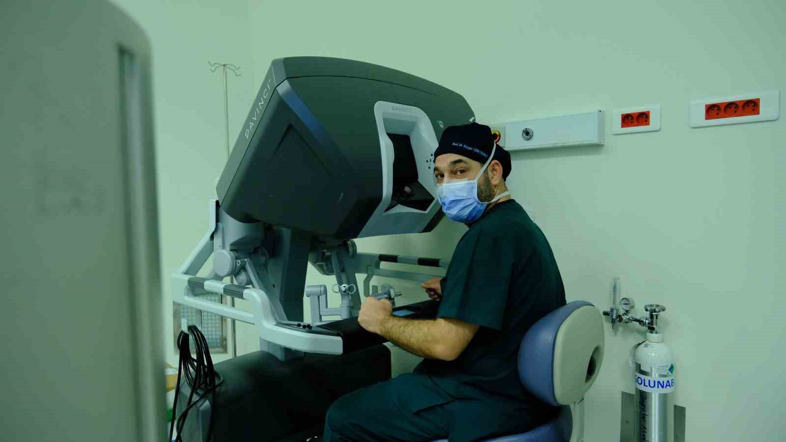 Kalp cerrahisinde yeni standart: Robotik teknoloji
