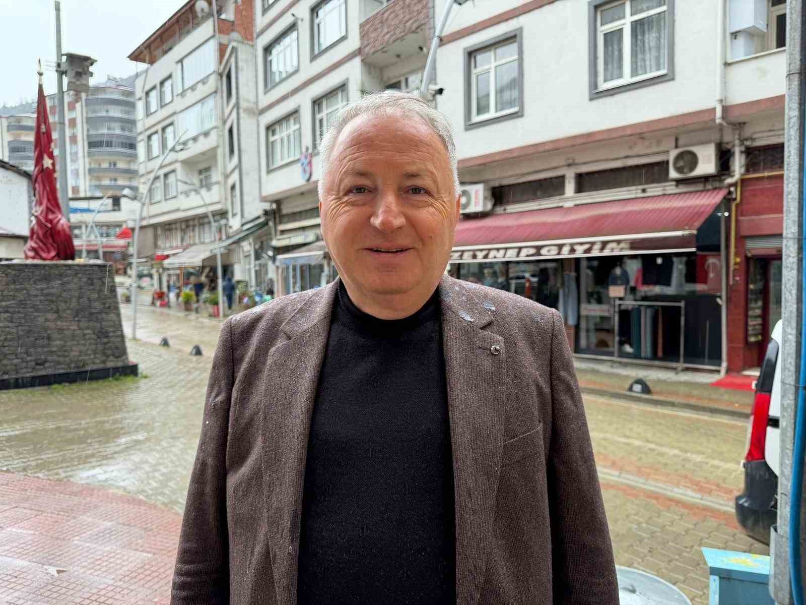 Y&uuml;ksek fiyat verenler oldu ama o baba yadigarı diye satmıyor
