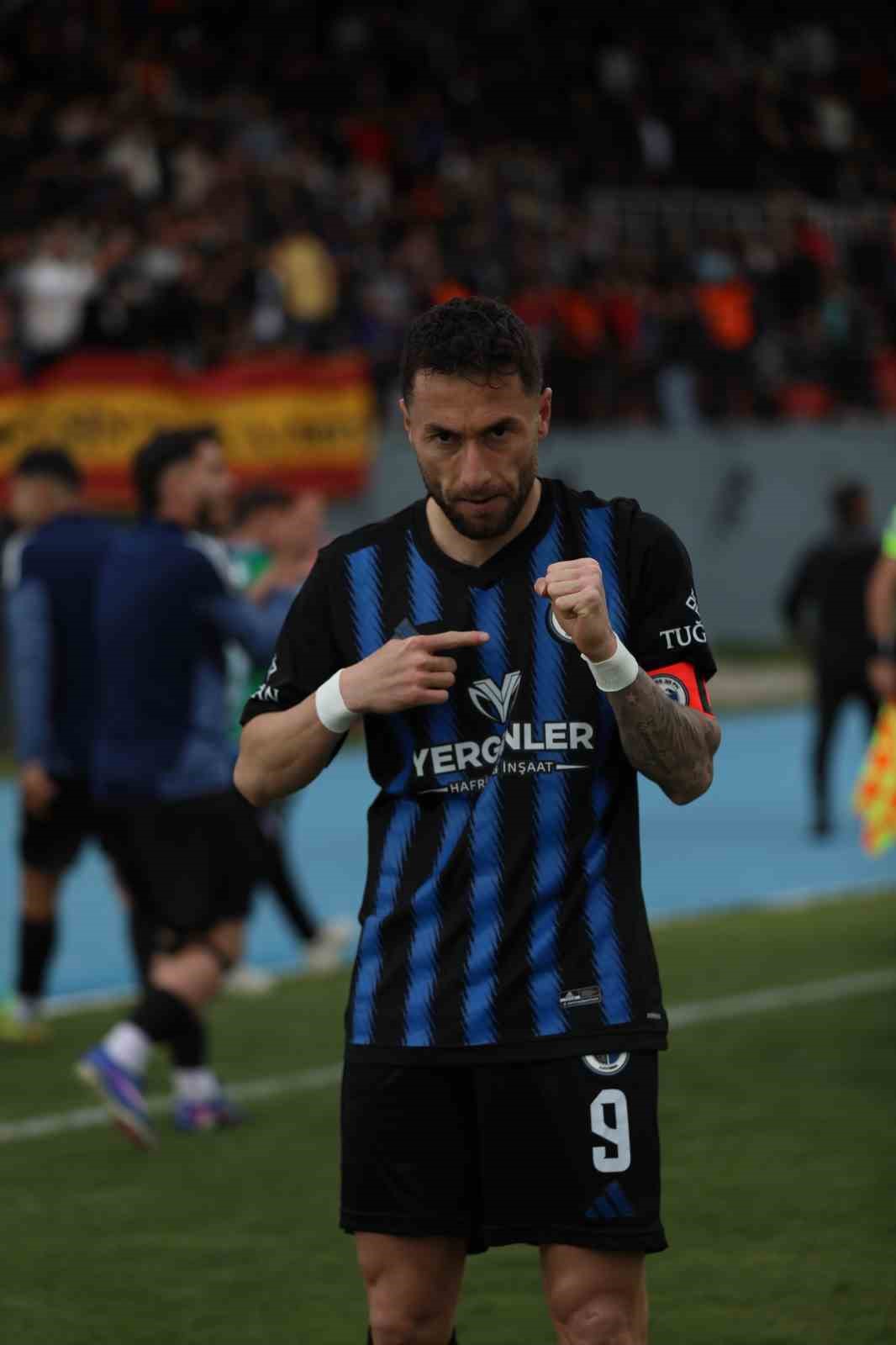 Erciyes 38 FK kaptanı Artun yedinci gol&uuml;n&uuml; attı
