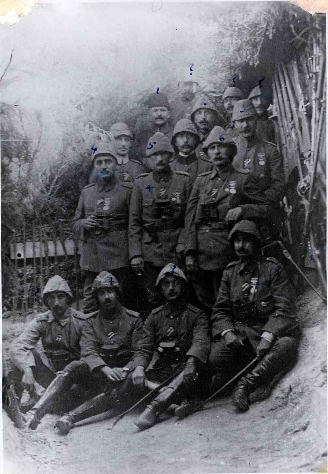 111 yıl önce Atatürk’ün o tarihi fotoğrafının çekildiği alan tarihe tanıklı ediyor
