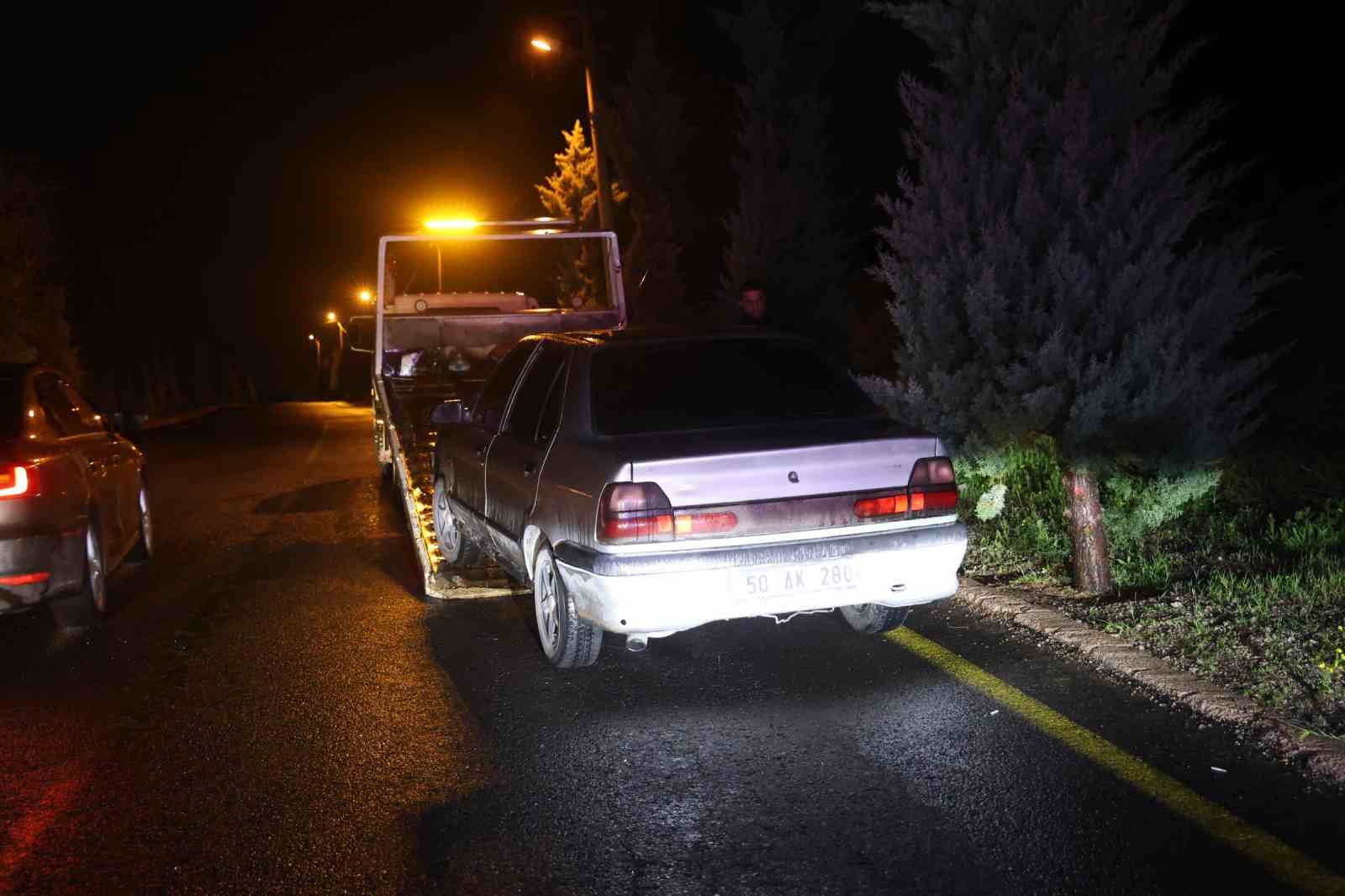 Hem aracı, hem de arkadaşını bırakıp ka&ccedil;tı, 205 bin lira cezadan kurtulamadı
