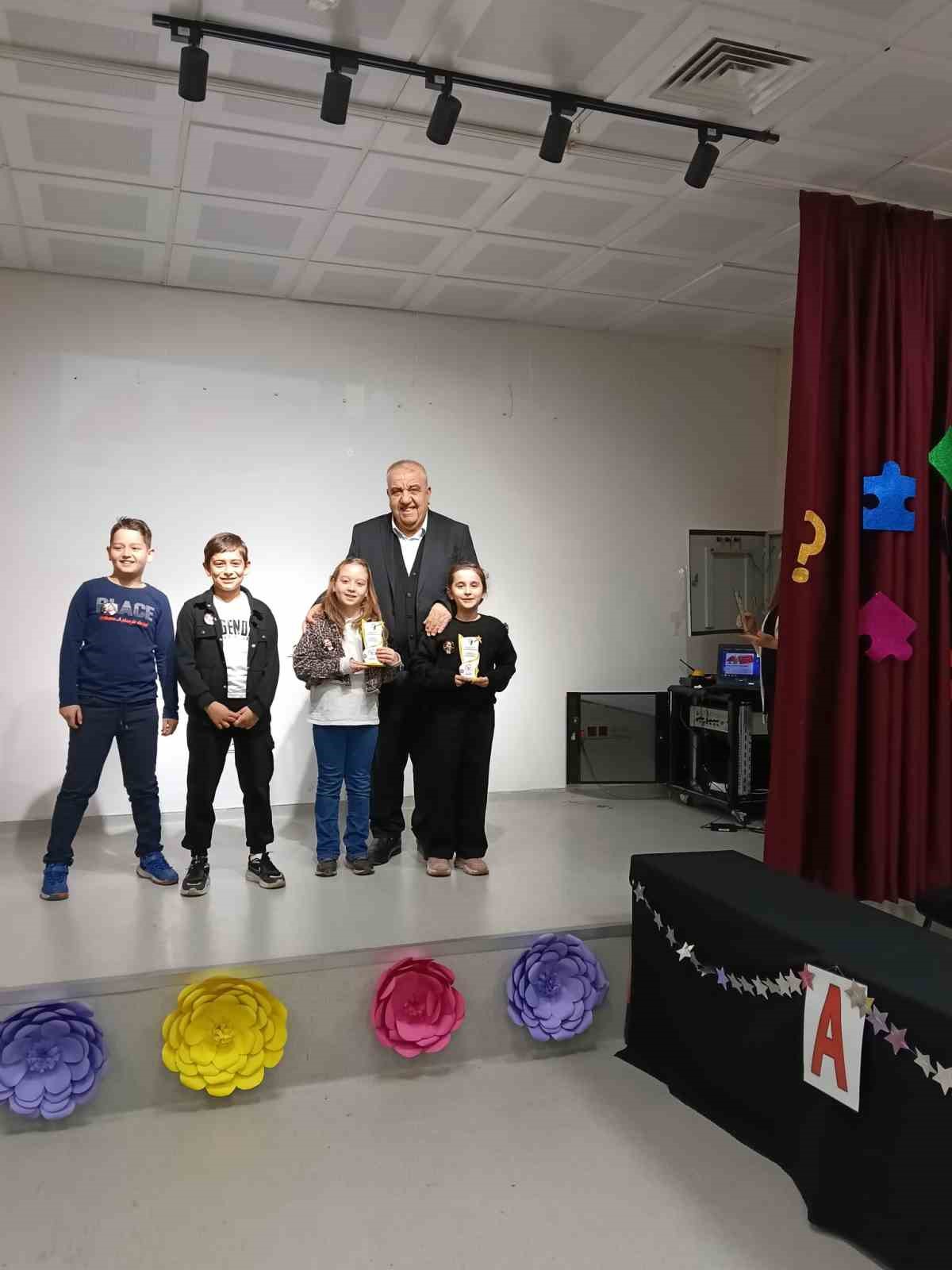 Safranbolu&rsquo;da İngilizce heyecanı: &ouml;ğrenciler ve veliler aynı yarışmada buluştu
