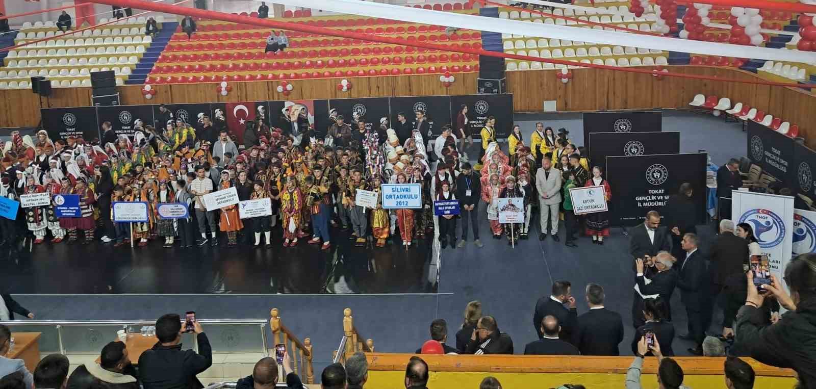 Bayburt Ortaokulu halk oyunlarında T&uuml;rkiye beşincisi oldu
