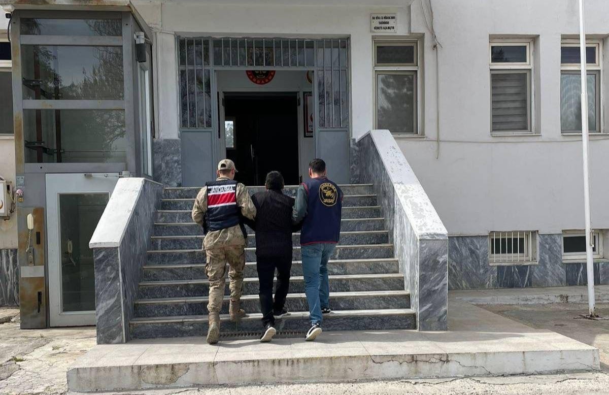 Birecik’te göçmen kaçakçısı yakalandı