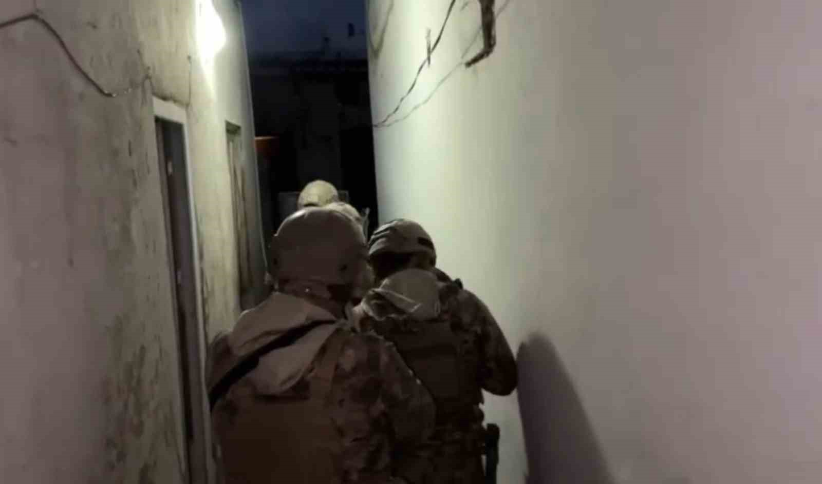 Şanlıurfa&rsquo;da uyuşturucu operasyonu: 15 tutuklama
