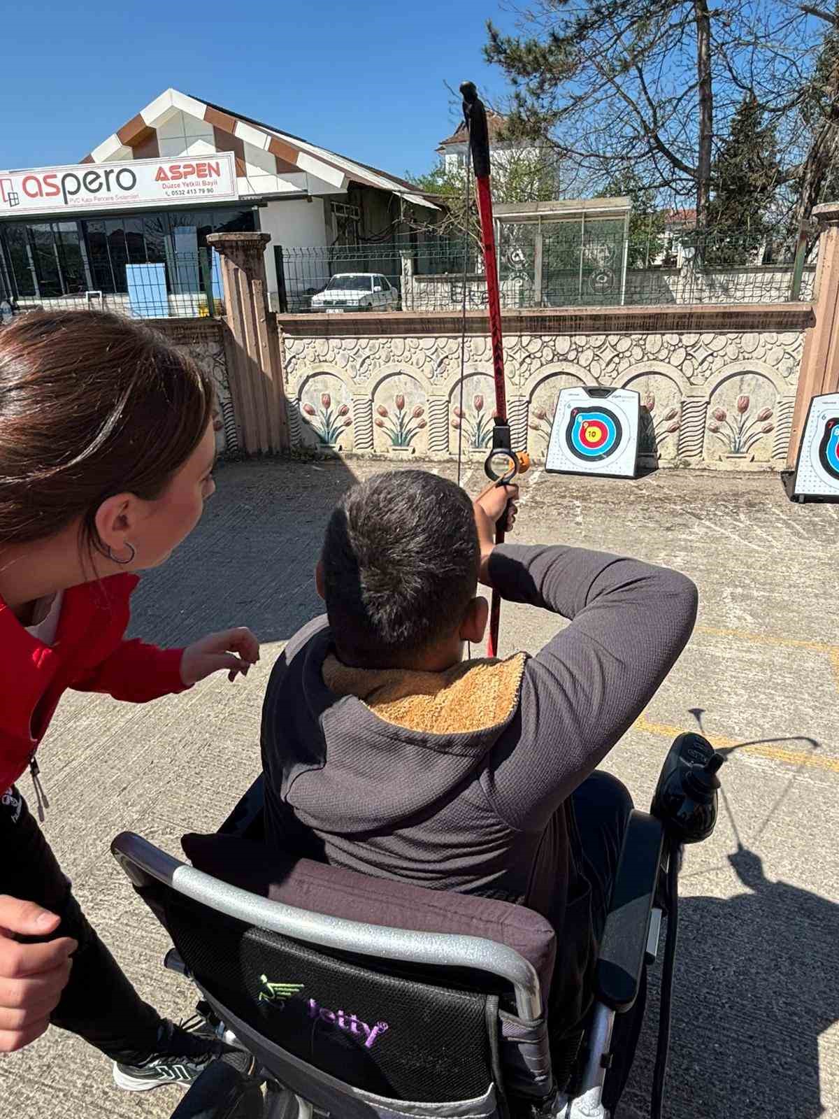 Spor branşlarını deneyimleyerek tanıyorlar
