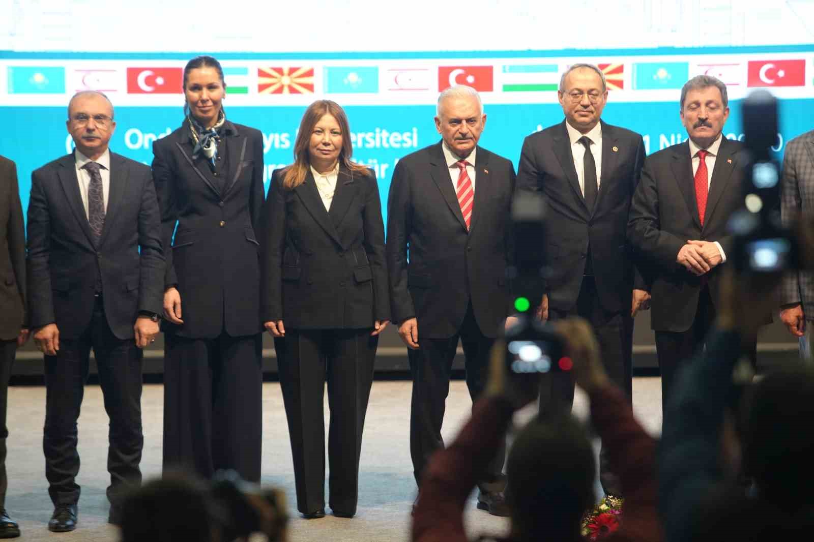 Binali Yıldırım: "T&uuml;rk devletleri kendi dışındaki &uuml;lkelerin refahını y&uuml;kseltmeye &ccedil;alışıyor"
