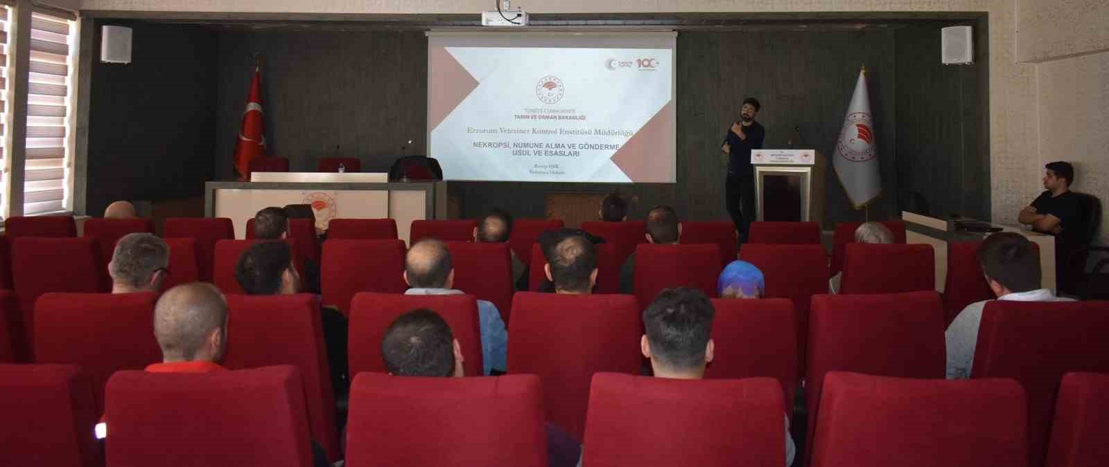 Bayburt’ta tarım personeline numune alma teknikleri anlatıldı