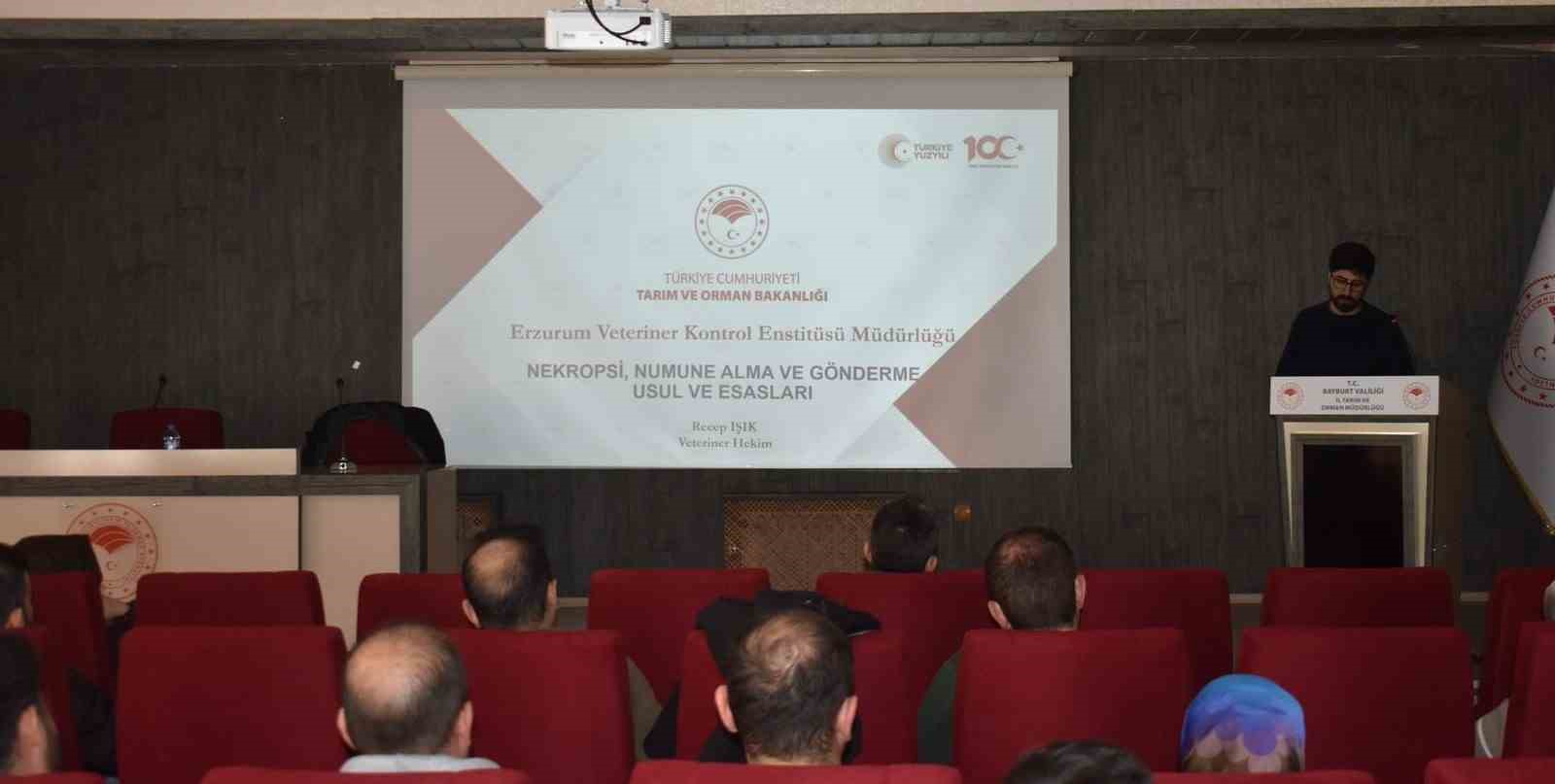 Bayburt&rsquo;ta tarım personeline numune alma teknikleri anlatıldı
