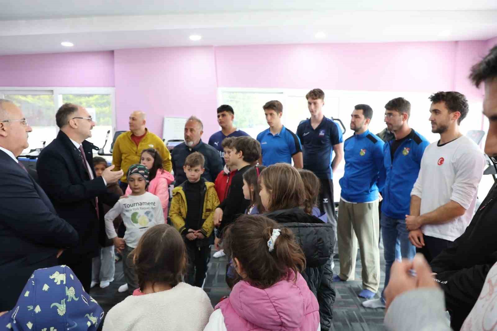 Genel Müdür Sahin, Sinop’ta spor tesislerini inceledi