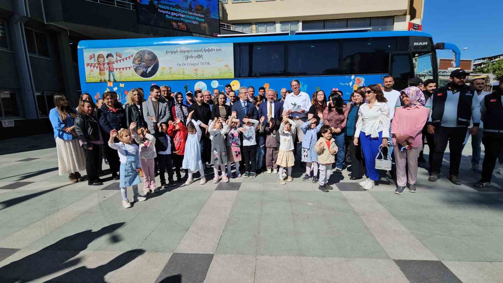 Başkan Tetik: "&Ccedil;ocuklarımızın mutluluğu her şeye değer"
