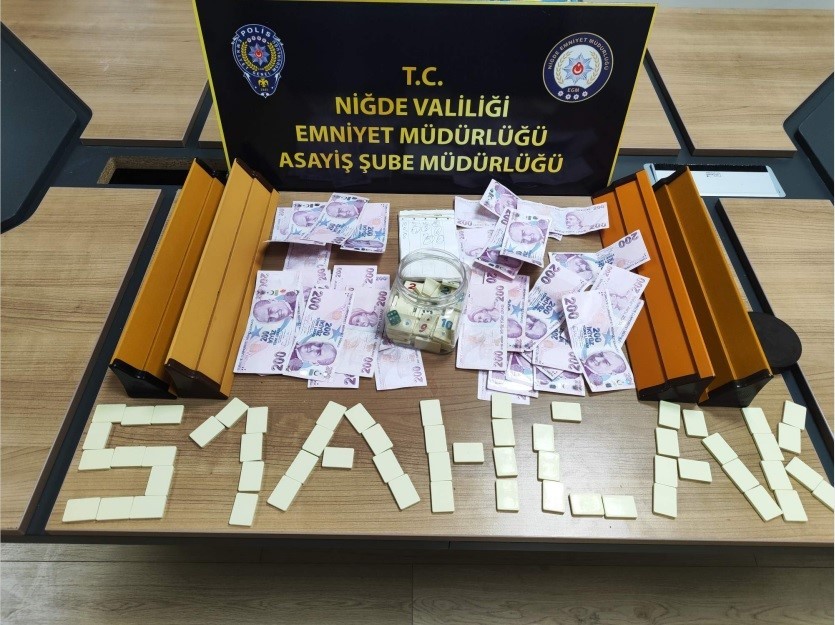 Niğde&rsquo;de kumar denetiminde 12 kişiye işlem yapıldı
