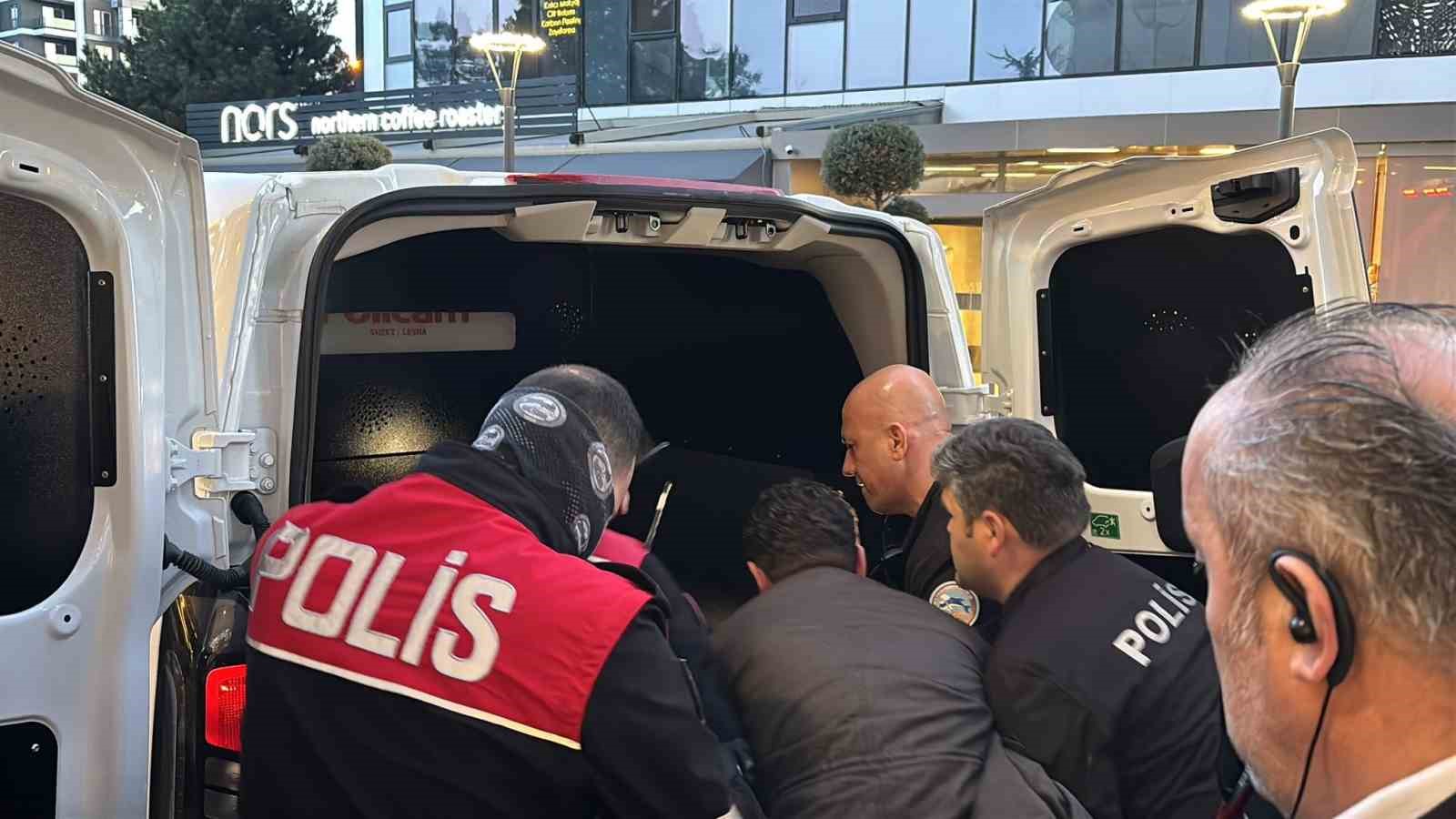 Bolu&rsquo;da &ccedil;evreye rahatsızlık veren şahıs g&ouml;zaltına alındı
