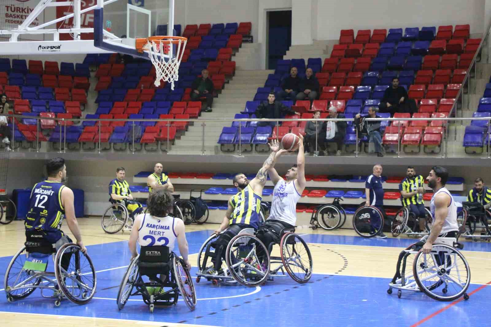 Karabük Demir Kartal, sahasında Fenerbahçe’ye mağlup oldu