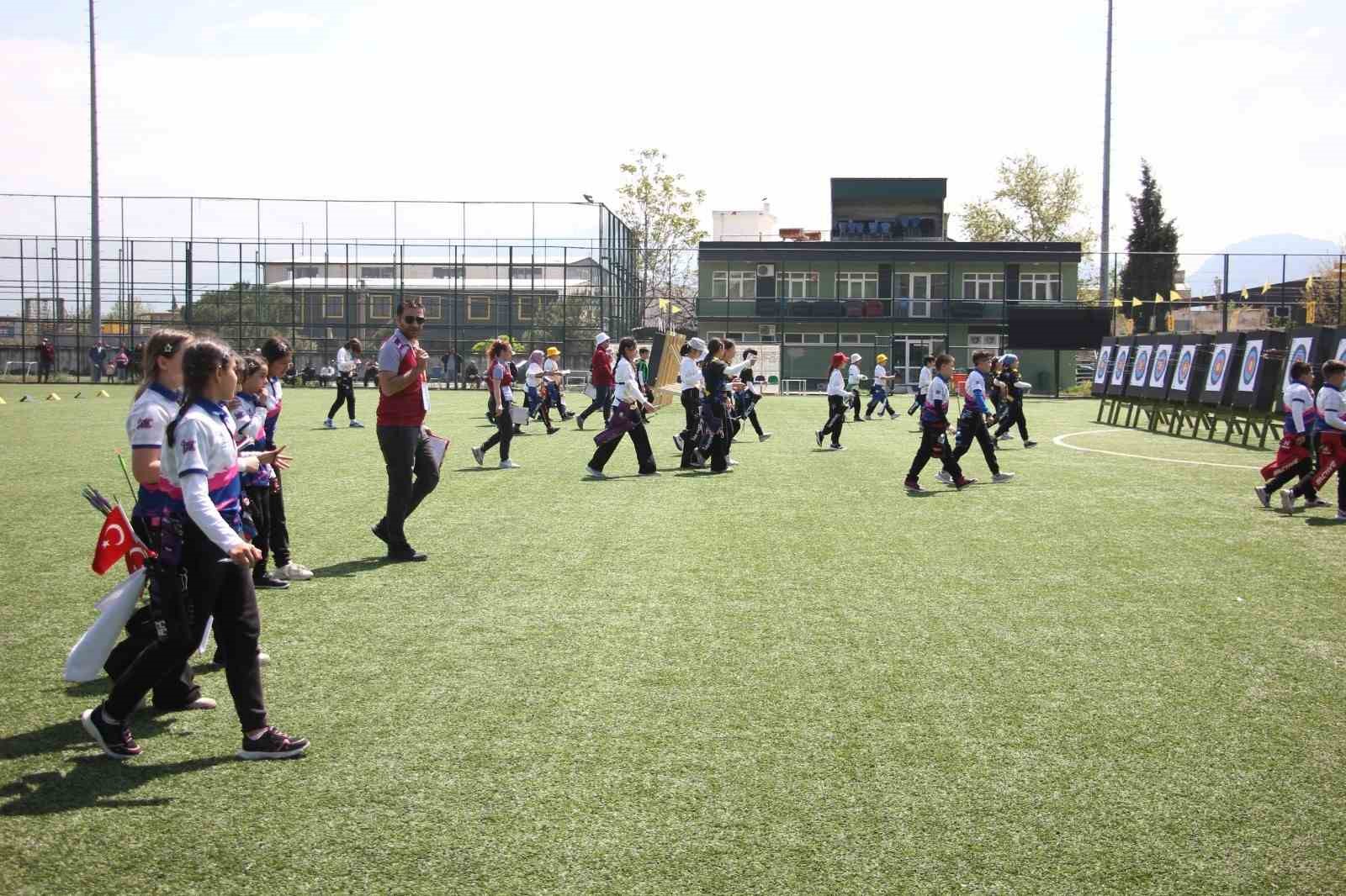 Denizli&rsquo;de ok&ccedil;ular 23 Nisan i&ccedil;in yarıştı
