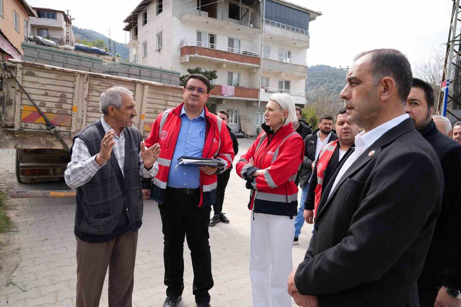 Başkan Subaşı Kayıboyu Mahallesi&rsquo;ndeki &ccedil;alışmaları inceledi
