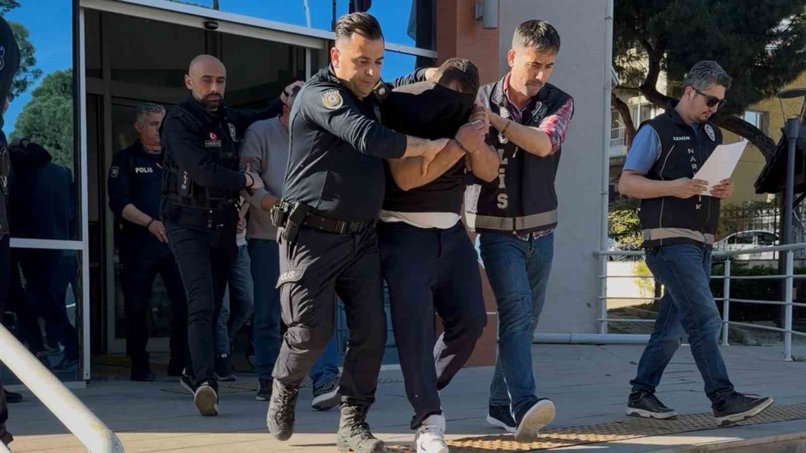 Bayındır’da uyuşturucu operasyonu: 4 tutuklama
