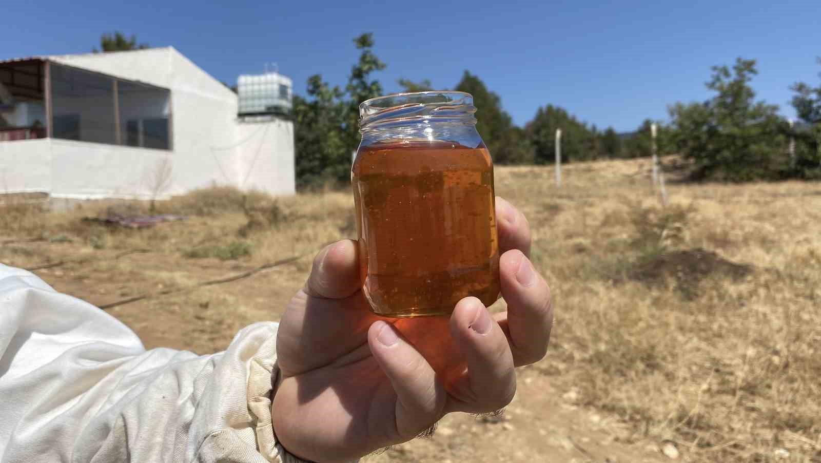 Eskişehir&rsquo;in balı Paris&rsquo;i salladı
