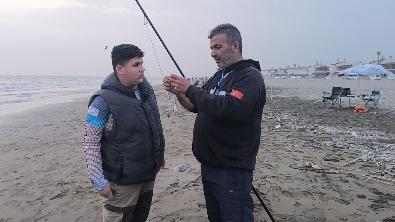 Oltalar, birincilik i&ccedil;in denize atıldı
