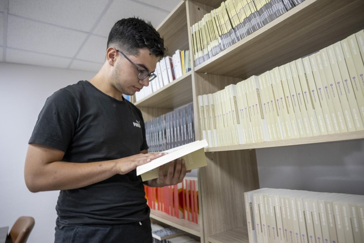 Mersin&rsquo;e dijital k&uuml;t&uuml;phane uygulaması geldi
