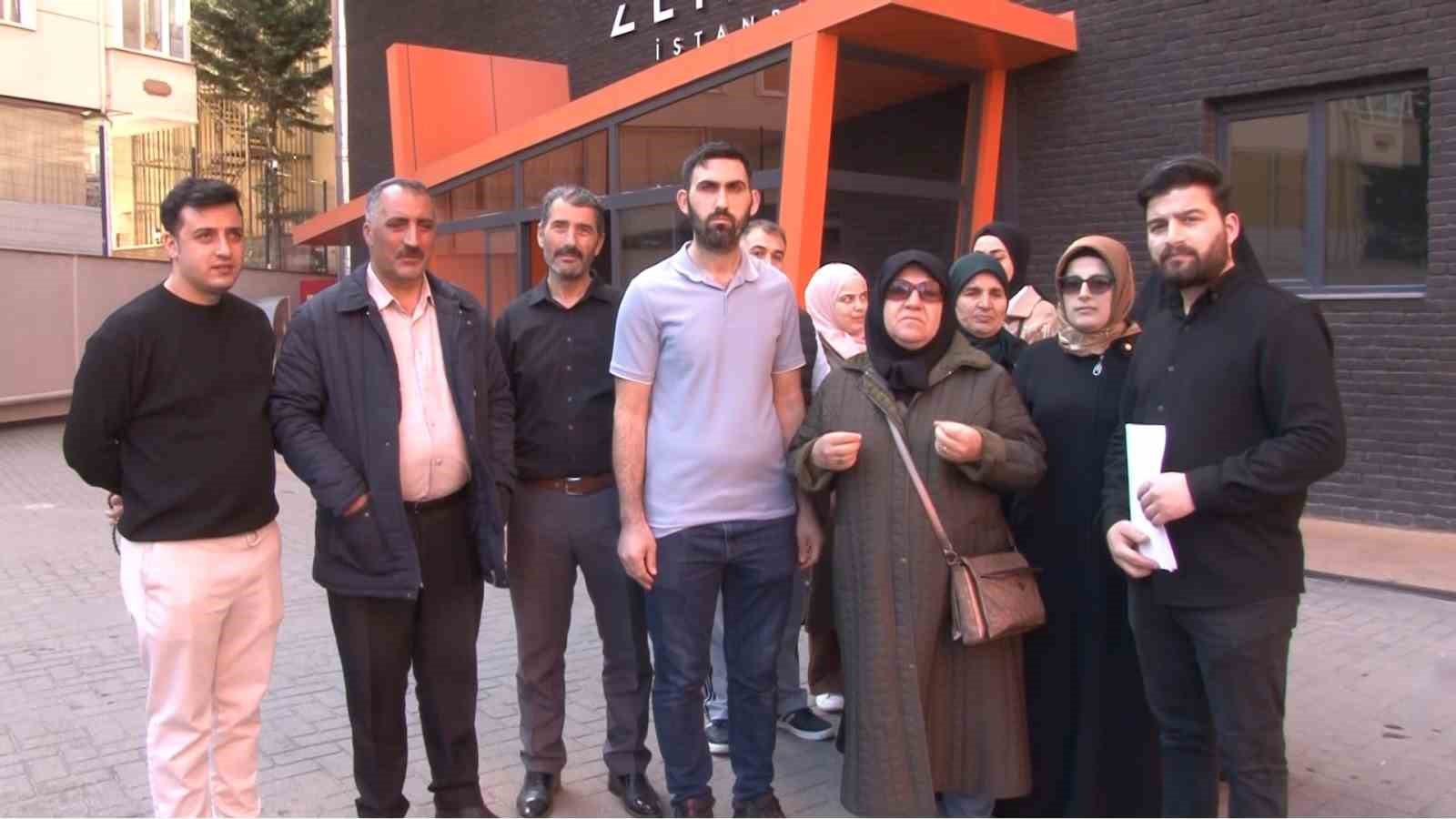 Umre hayaliyle &ccedil;ıktıkları yolda dolandırıldılar: "Tatile gitmeyecektik, sadece ibadet etmek istedik"
