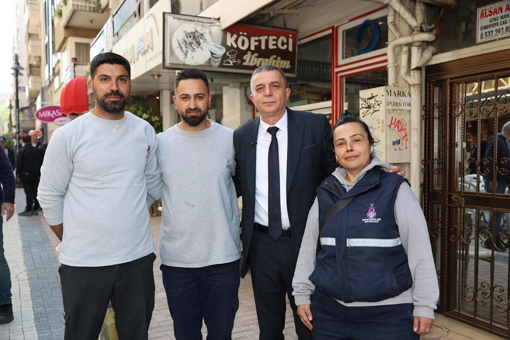 Yenilenen Sevgi Yolu esnafından Başkan Şimşek&rsquo;e kahvaltılı teşekk&uuml;r
