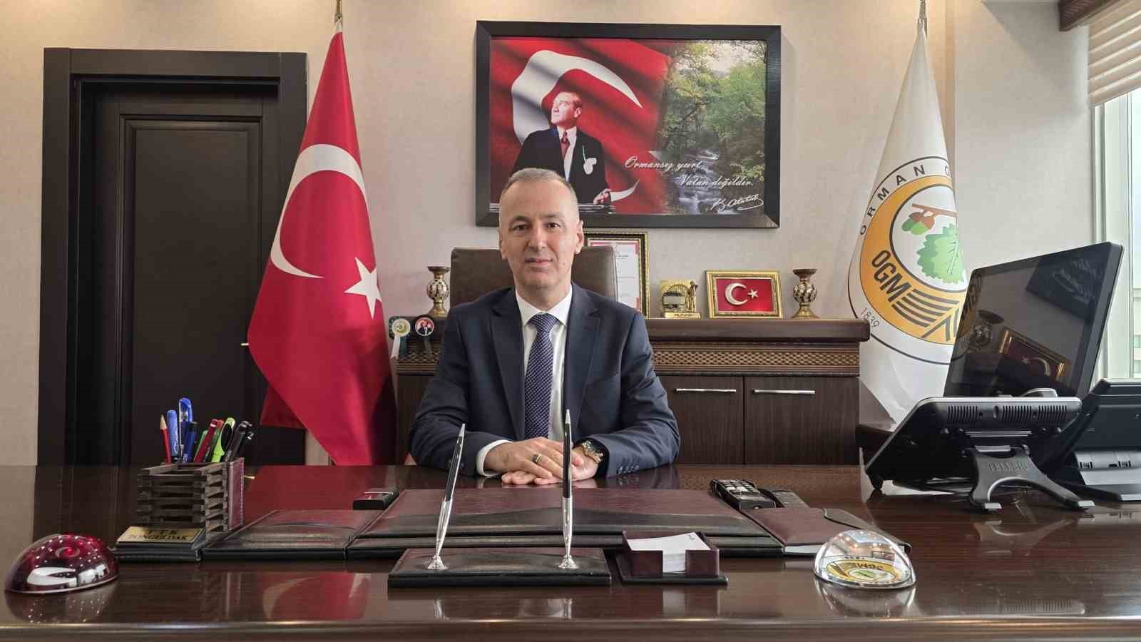 Halil Oflu g&ouml;revine başladı
