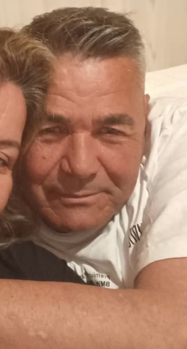 Finike&rsquo;de elektrik direğine &ccedil;arpan motosikletli hayatını kaybetti
