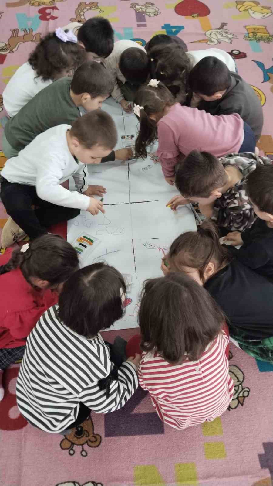 Ersander&rsquo;den &ccedil;ocuklara bayram hediyesi
