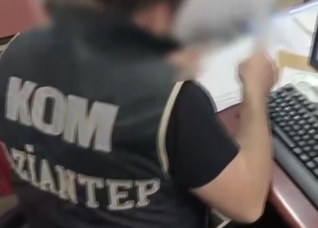 Gaziantep&rsquo;te r&uuml;şvet operasyonu: 19 g&ouml;zaltı
