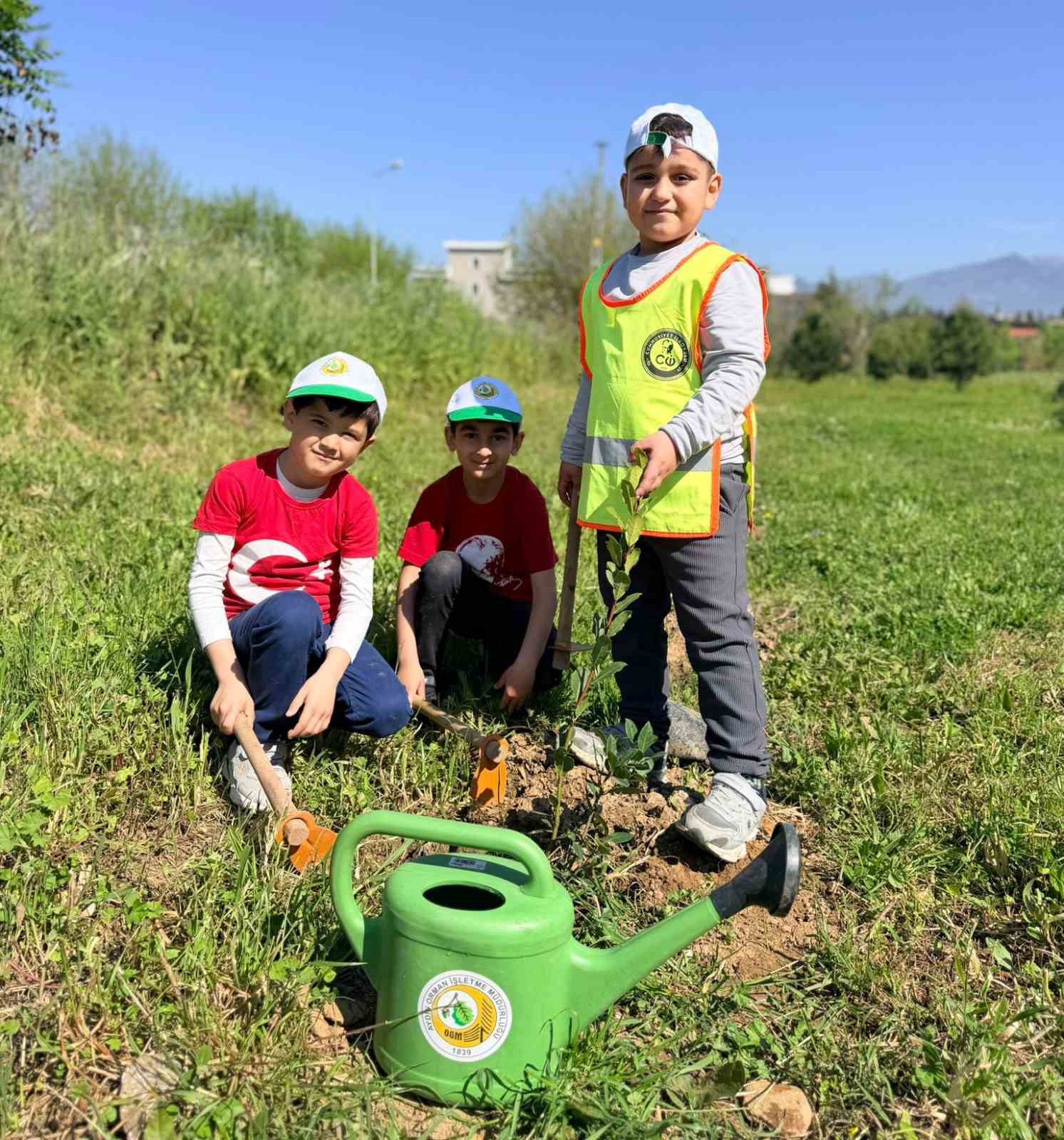 Aydın&rsquo;da &ouml;ğrenciler doğayla buluştu
