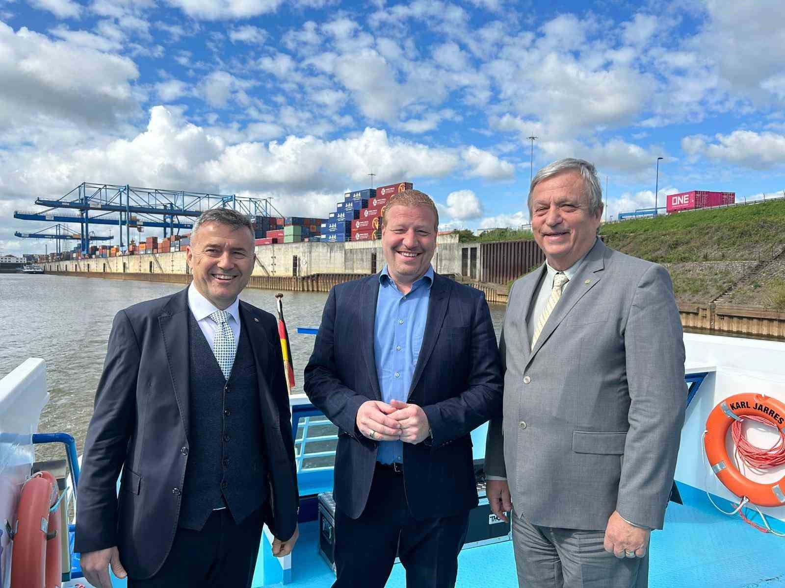 T&uuml;rkiye lojistikte yeni oyun kuruyor: Mersin-Filyos-Rotterdam hattı
