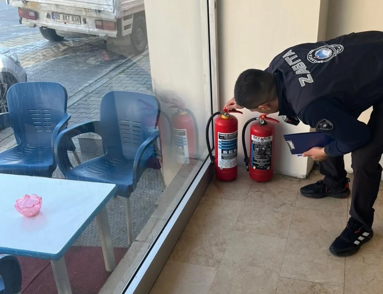 Germencik&rsquo;te ruhsatlar kontrol edildi
