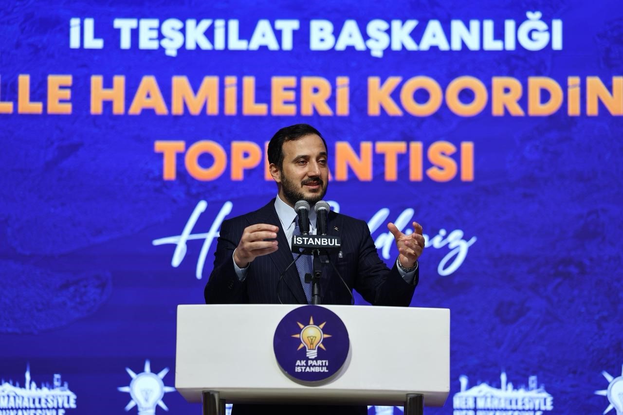AK Parti İstanbul&rsquo;da "Mahalle Hamiliği" modeli g&uuml;&ccedil;leniyor
