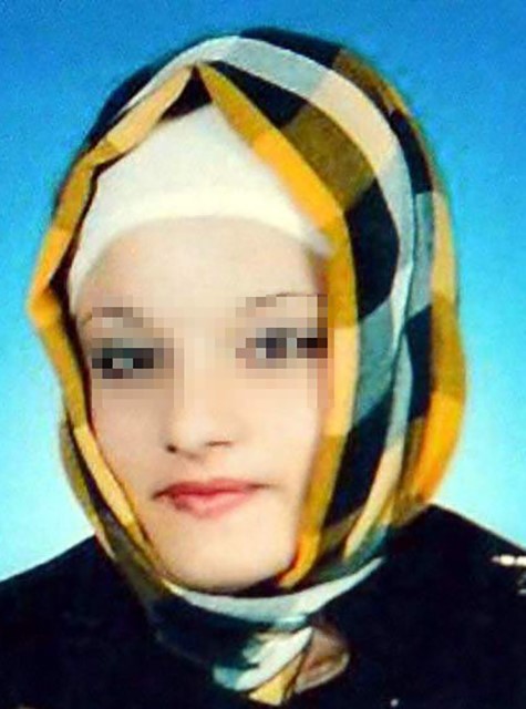 &Ouml;z kızını &ouml;ld&uuml;ren anne ve &uuml;vey kardeşi tutuklandı
