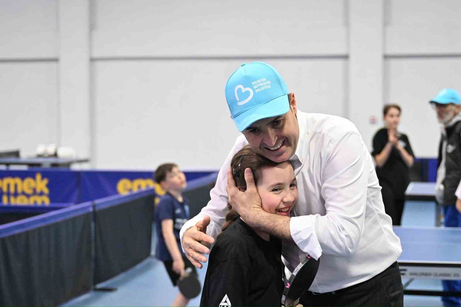 Akın: "23 Nisan; bağımsızlığımızın, birliğimizin ve sarsılmaz inancımızın t&uuml;m d&uuml;nyaya ilanıdır"
